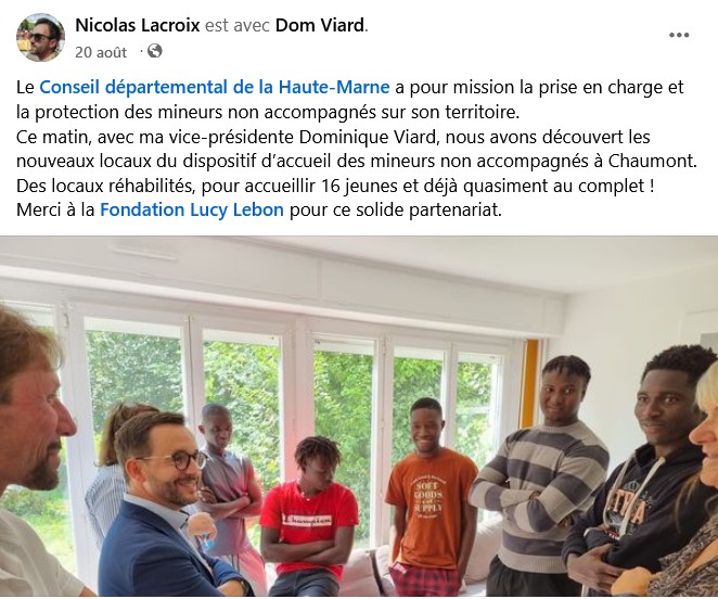 Nicolas Lacroix sourire au lèvres bien loin de déposer le mineurs non accompagnés à la préfecture